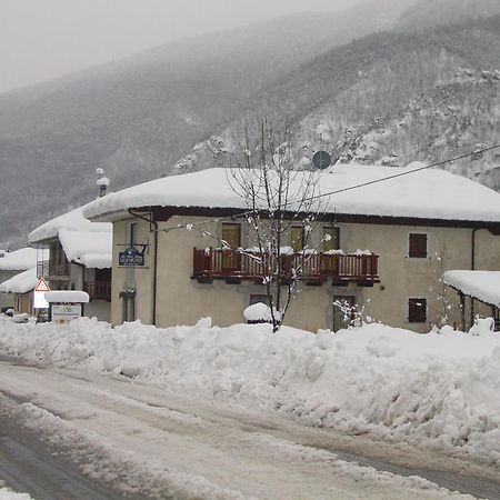 La Peiro Douco Affittacamere Roure Turin Esterno foto